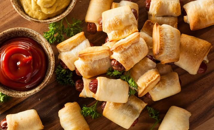 Beef Franks in a Puff (Mini Hotdogs) 8 Pcs