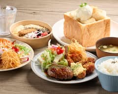 Dining Cafe Bar OPUSO オプソ