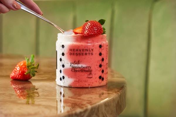 Strawberry Cheesecake Gelato Tub