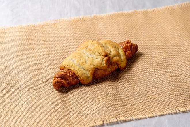 *NEW* Poppyseed Passionfruit Crookie