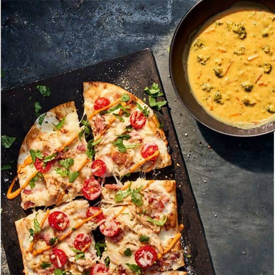 Flatbread Pizza and Soup/Mac