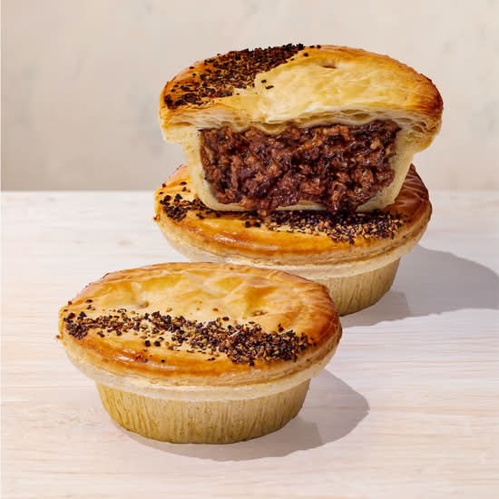Beef & Cracked Pepper Pie