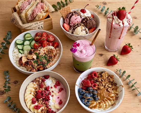 Yogurt Bar (585 Colborne St)