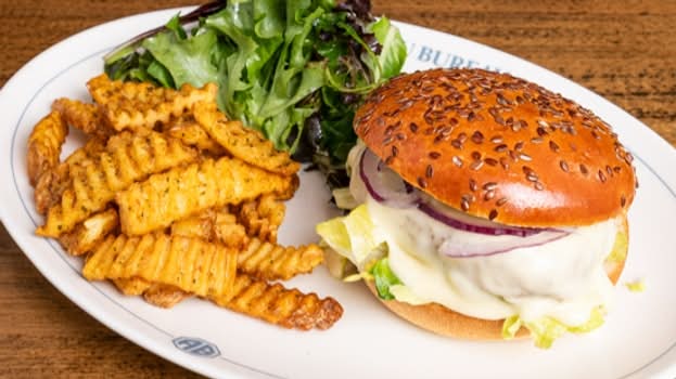 Chicken Maroilles burger veggie