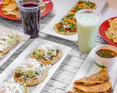 Taqueria La Chulis 