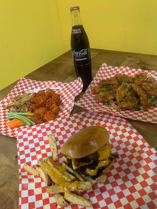 Hamburguesas El Chichi (Mexicali)