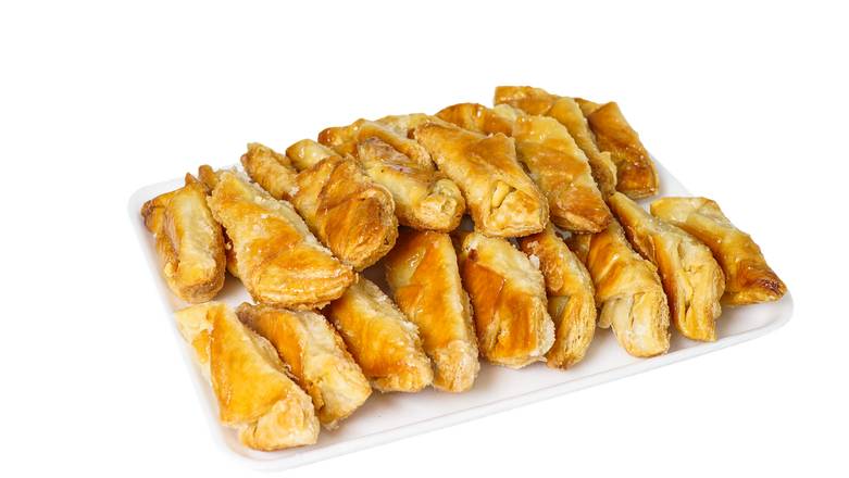 Tray of Pastelitos de Queso Crema 25 pcs