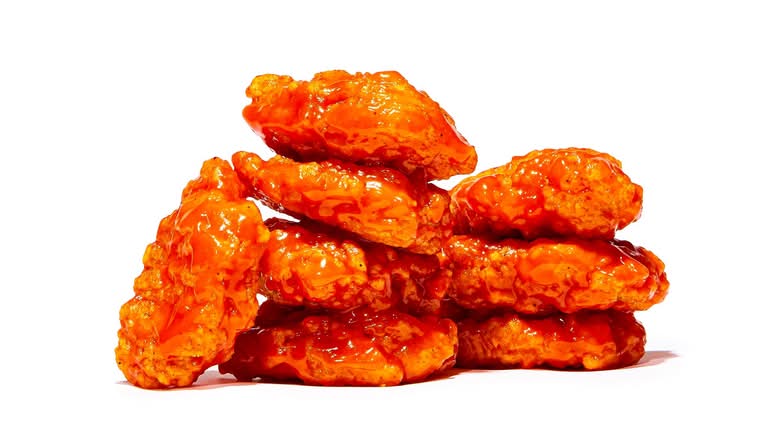 Buffalo Chicken Nuggets (8) 620 cals