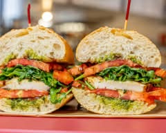 Shorty's Deluxe