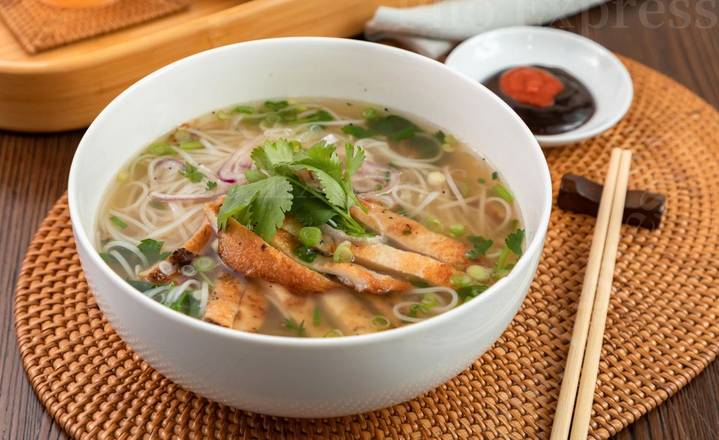 Chicken Pho 鸡肉河粉