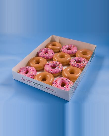 Krispy Kreme Classic Assorted Dozen (4 OGs + 8 Favs)