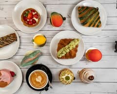 Le Belisse Cafe (1126 Robson Street)