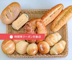 パン工房 プチソレイユ Bread Factory Petit Soleil