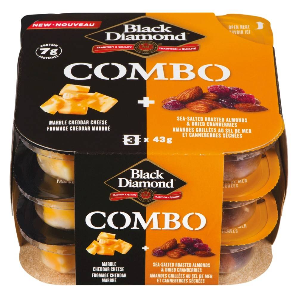 Black Diamond Combo Marble Cheddar Cheese & Almonds and Cranberries (128 g, 3 ct)