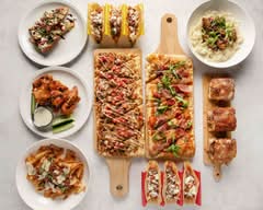 DSTRCT 208 (208 Kenilworth Avenue North)