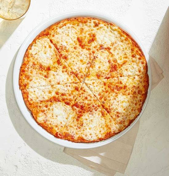 GLUTEN-FREE TRADITIONAL CHEESE PIZZA