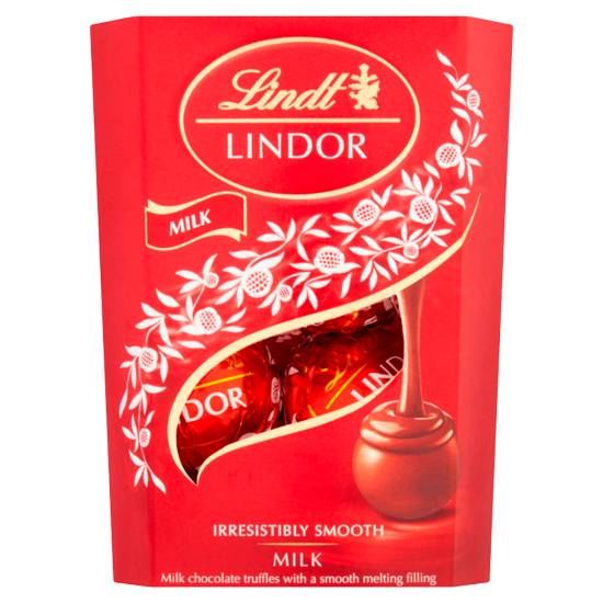 Lindt Milk Chocolate Truffles With a Smooth Melting Filling