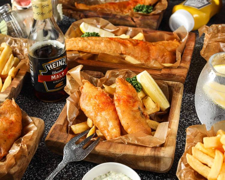 【 フィッシュ＆チップぺージです 】 カネジン フィッシュ&チップス KANEJIN FISH&CHIPSのデリバリー