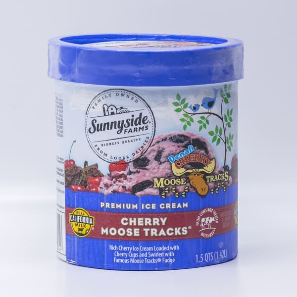 Sunnyside Farms Denali Moose Tracks Ice Cream, Cherry (1.5 qt)