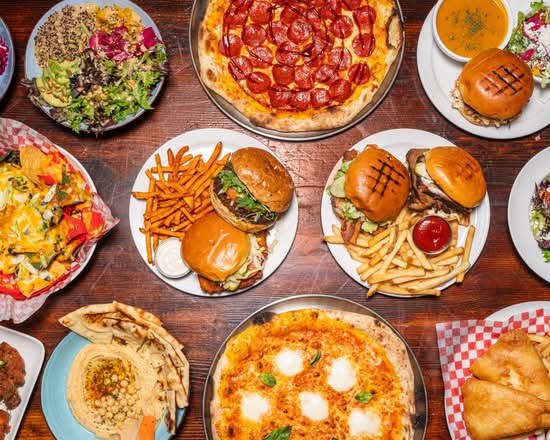 Howe Sound Taphouse & Kitchen - Squamish