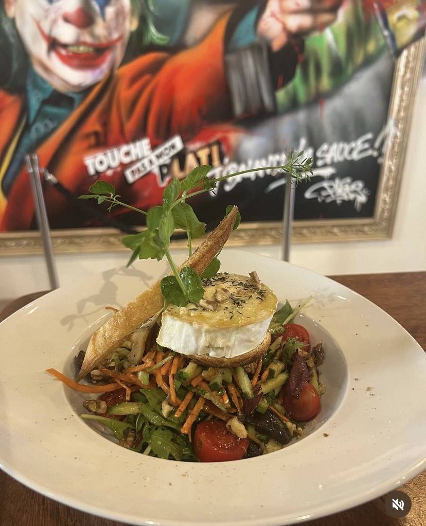Salade de Chèvre Chaud Miel et Noix