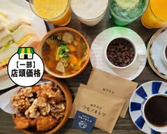 自家焙煎珈琲とサンドイッチ　クモノキレマ