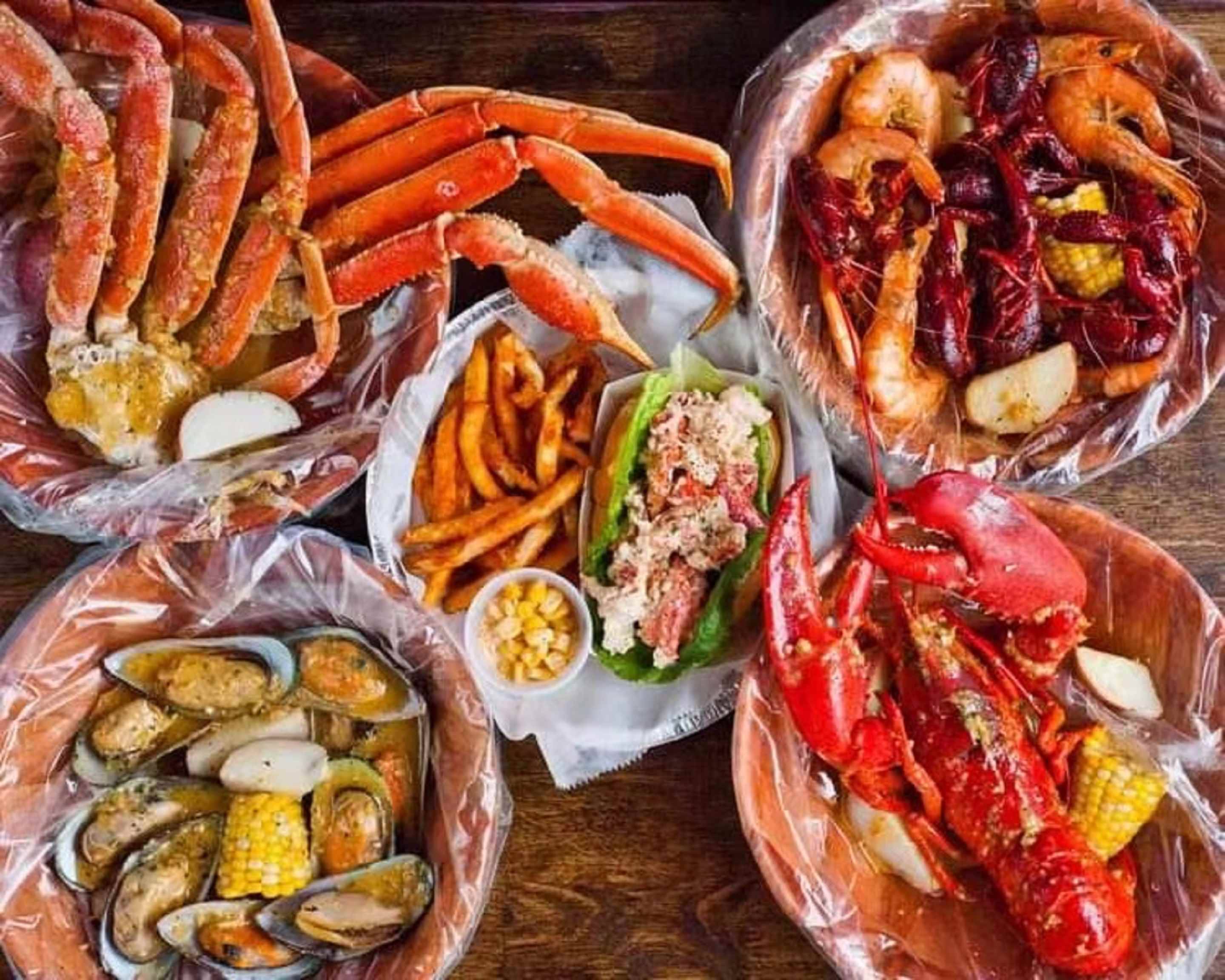 Order Juicy Seafood & Wing (Cleveland) Menu Delivery in Cleveland