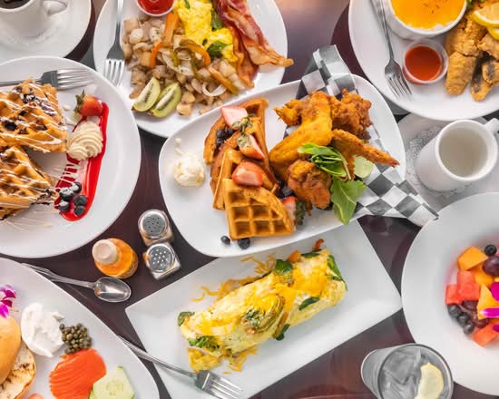 GTO CAFE (814 North Broadway)