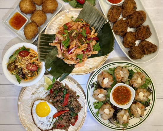 Sweaty Chilli Thai (63 Silver Star Blvd)