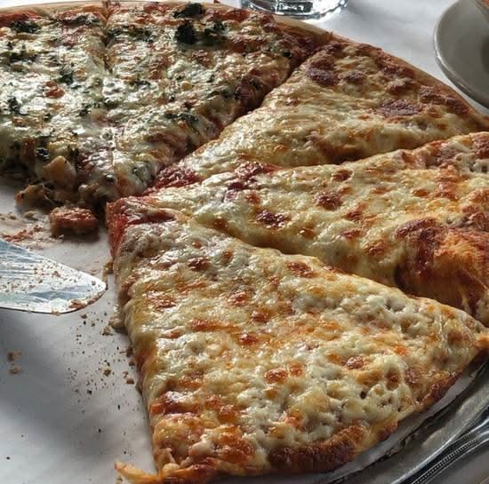Pizza Capri Hyde Park