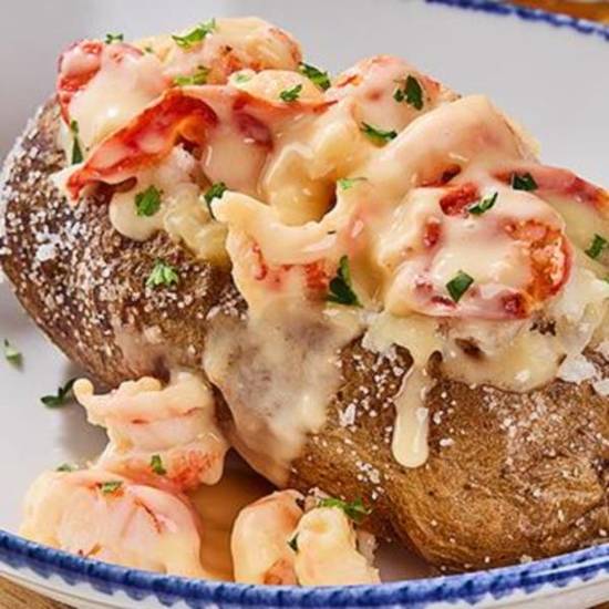 Creamy Lobster Baked Potato