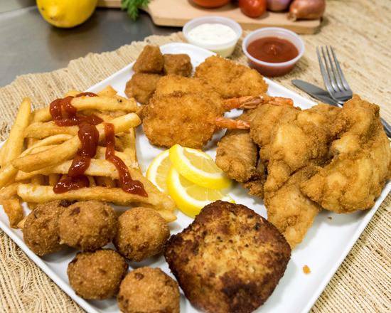 #  17 Ultimate Seafood Platter