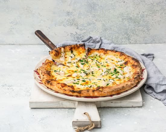 Garlic Chicken Pizza