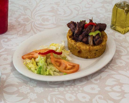 Mofongo Relleno de Churrasco