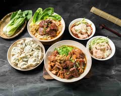 龍華閣川味牛肉麵 學  士店