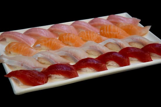 MITCH`S FISH MARKET (524 Ohohia Street)