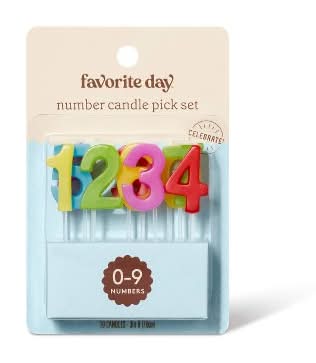 Favorite Day Number Candle Pick Set (10 ct)