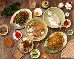 東港陳 鮮魚湯丨肉�燥飯丨熱炒