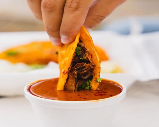Birria Los 3 Chamacos (Cancun)