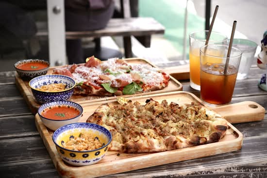 古代ローマのピザPizzaピンサ・ロマーナBONTA ITALIA