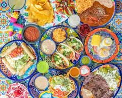 Los Pinos Mexican Restaurant (228 Washington Ave S)