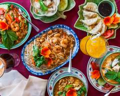 Phu Fha Thai Restaurant - Lyecum Ave