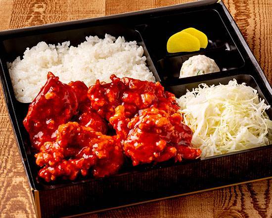 韓国風甘辛げんこつ唐揚げ弁当 4個 Korean-Style Sweet & Spicy Fried Chicken Bento Box (4 Pieces)