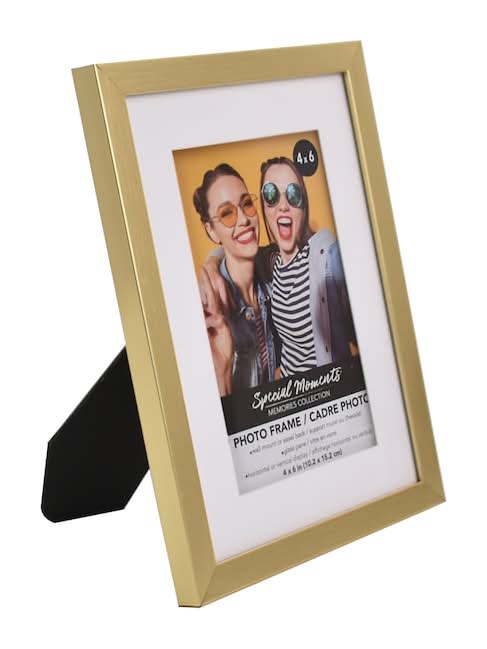 Special Moments Two-Tone Plastic Photo Frames, 4x6 in, Gold