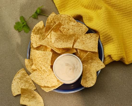 Chips et Queso