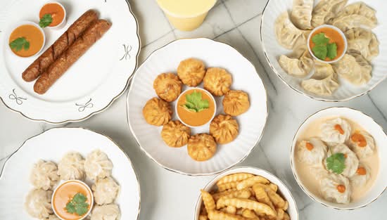 The Momo Xpress (14245 Centreville Sq, G)