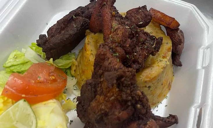 Cerdo Mofongo