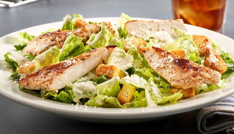 CHICKEN CAESAR SALAD