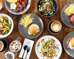 Little Growling Cafe