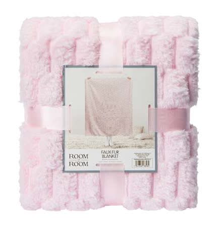 Faux Fur Blanket 50in x 60in Pink